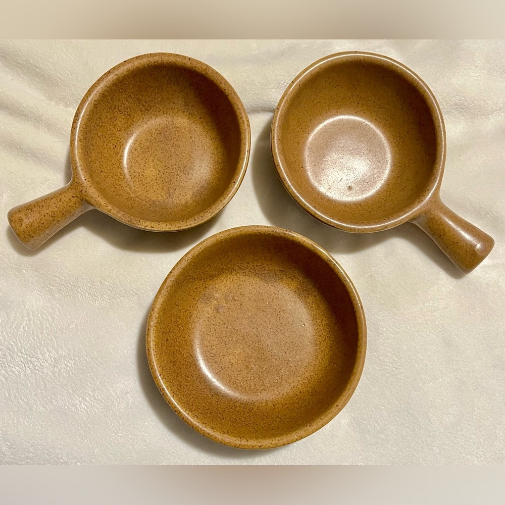 Lot of 3 Vintage Monmouth Pottery Bowls